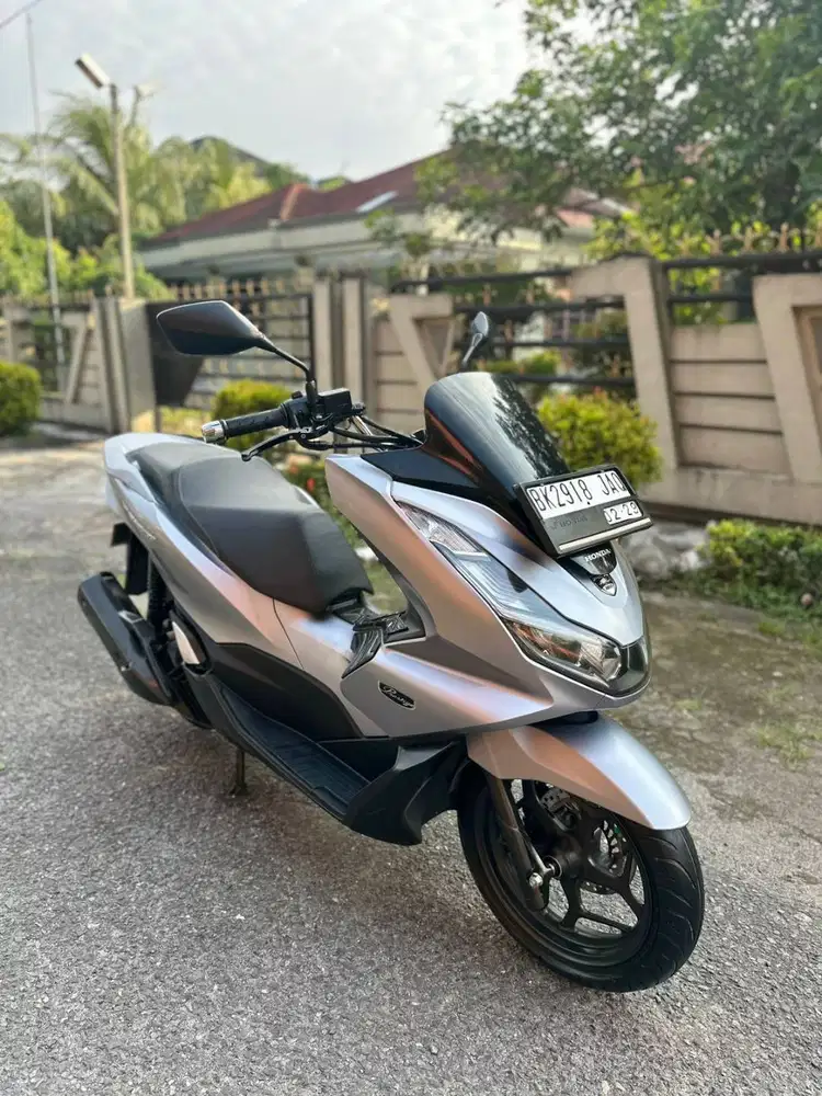 Honda PCX 160 CBS Tahun 2024