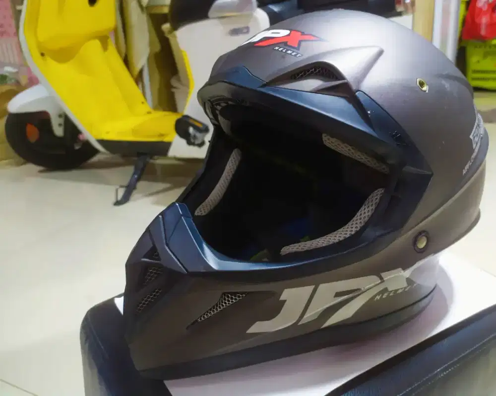 jual helm JPX fox1 gunmetal doff rare color cocok utk offroader