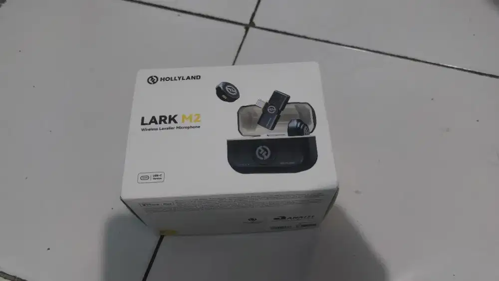 MIC HOLLYLAND LARK M2 Type C, seperti baru garansi masih