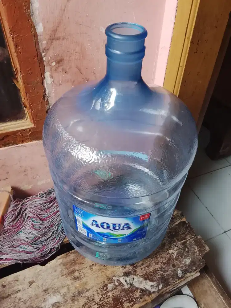 Jual Aqua galon kosong model baru