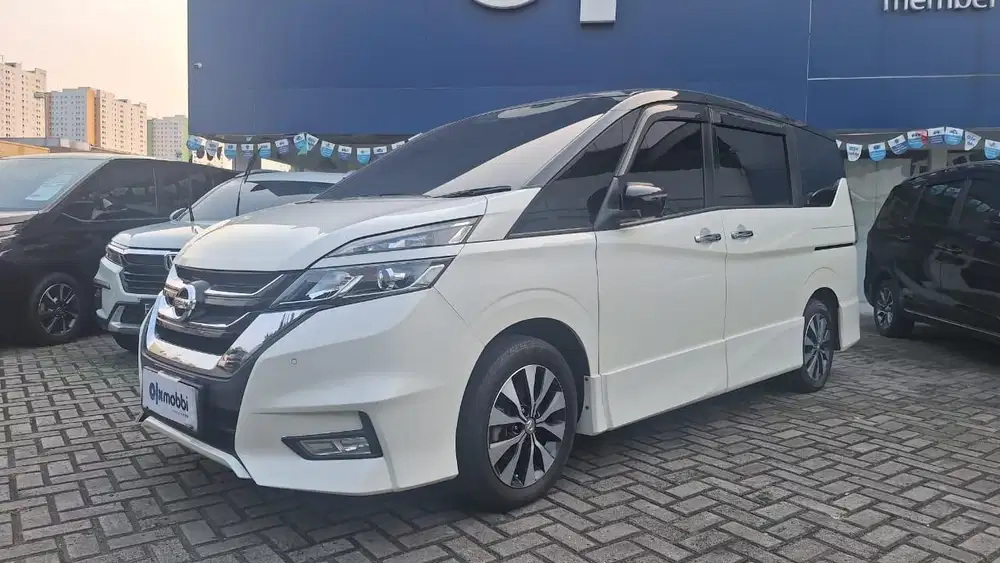 DP MURAH - Nissan Serena 2.0 Highway Star Bensin-AT 2019