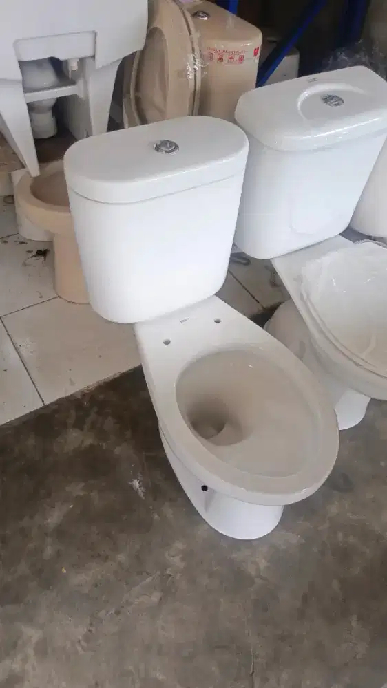 Closet duduk toto cw 420 j siap pakai