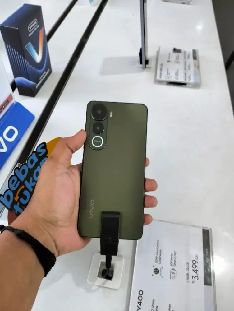 READY VIVO Y400 8/256 GARANSI RESMI VIVO INDONESIA.
