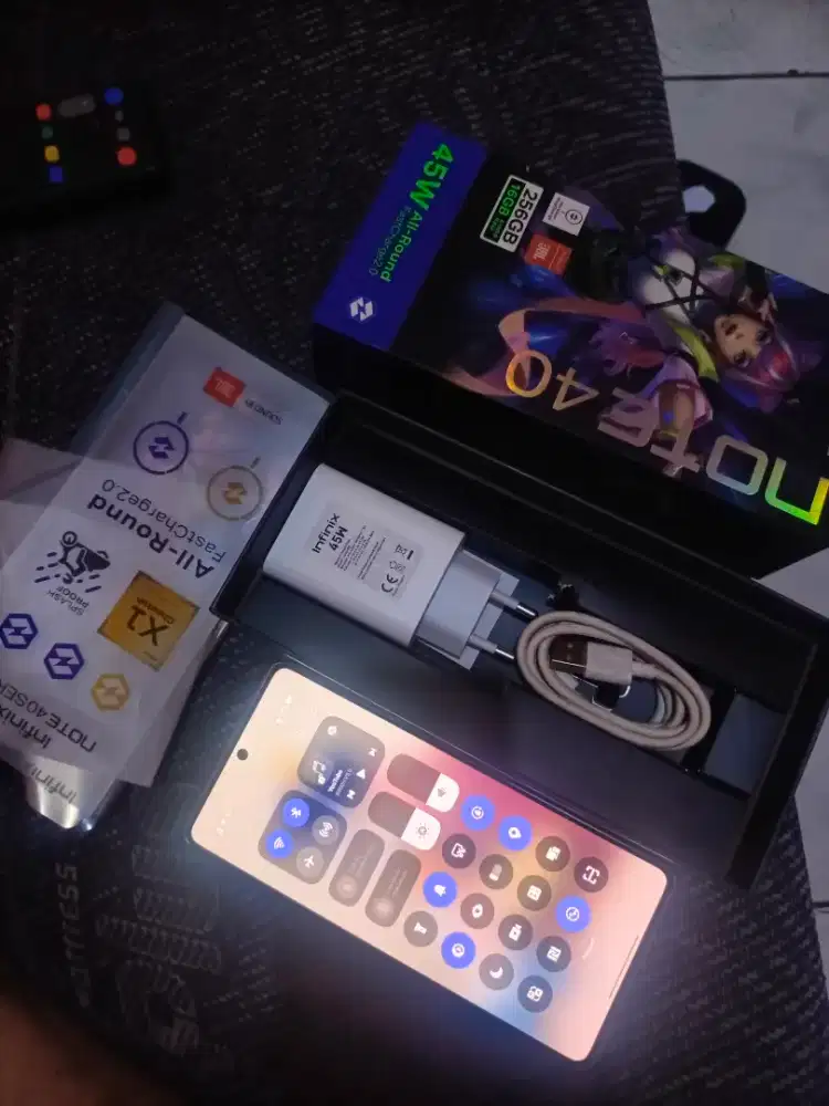 Infinix note 40 putih 8/256 mulus fulset