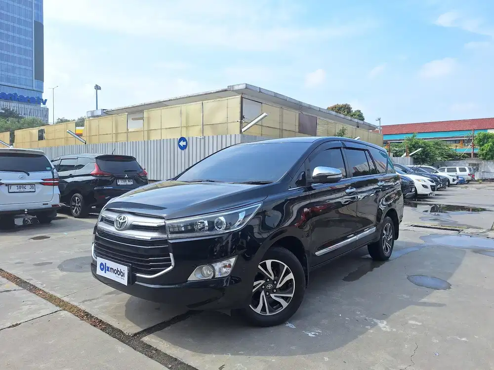 Pajak Panjang - Toyota Kijang Innova 2.0 Q Bensin-AT 2016