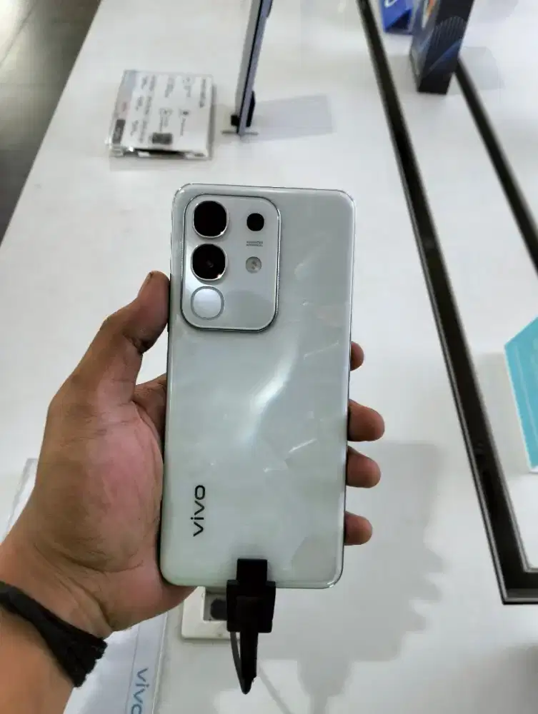READY VIVO Y29 8/128 GARANSI RESMI VIVO INDONESIA.
