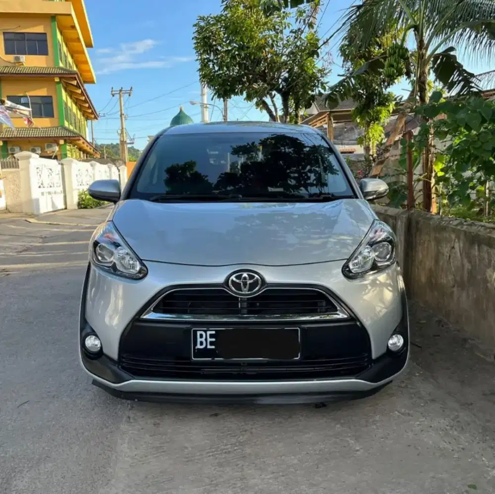 Toyota Sienta V Automatic 2017