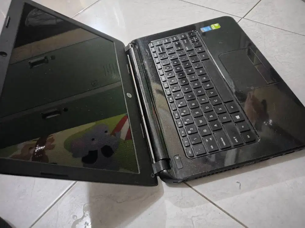 Laptop seken HP14 r0-17tx