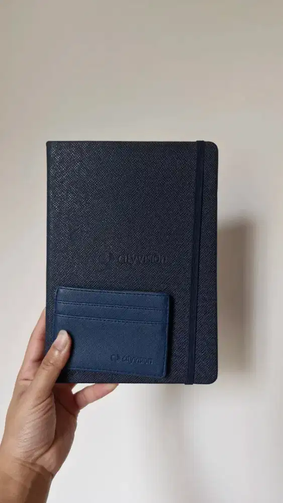 Buku tulis & dompet kartu