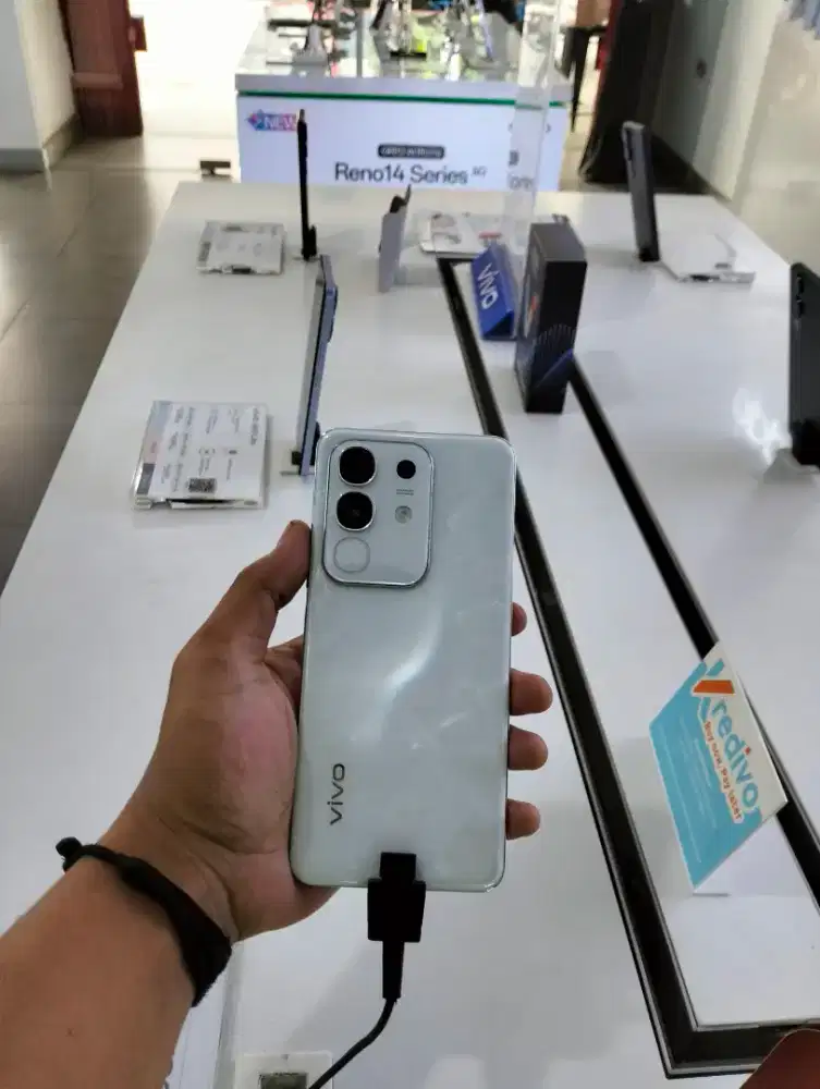 READY VIVO Y29 8/128 GARANSI RESMI VIVO INDONESIA.