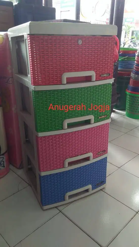 lemari Napolly contan 4