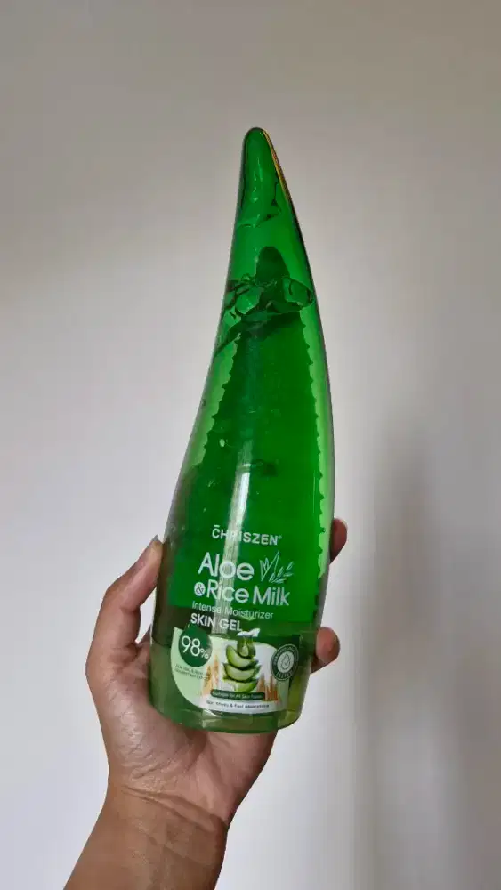 Aloe Vera Gel pelembab badan