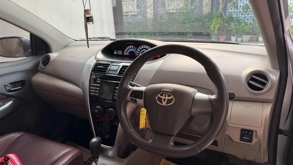 Toyota Vios 2010 Bensin