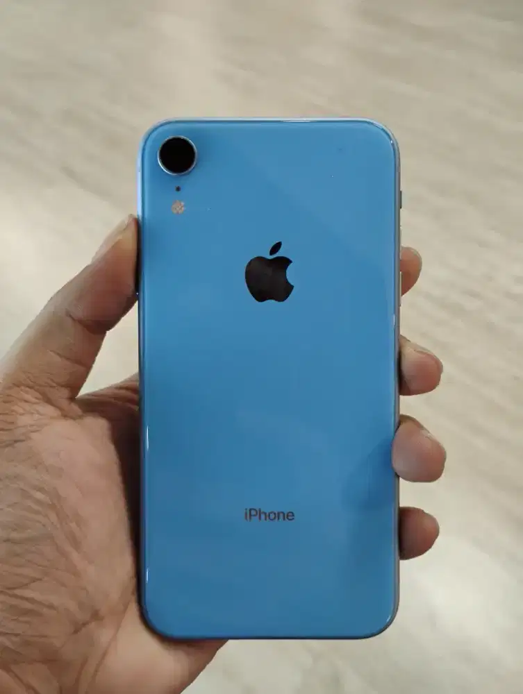 iphone xr 64gb inter hp charger