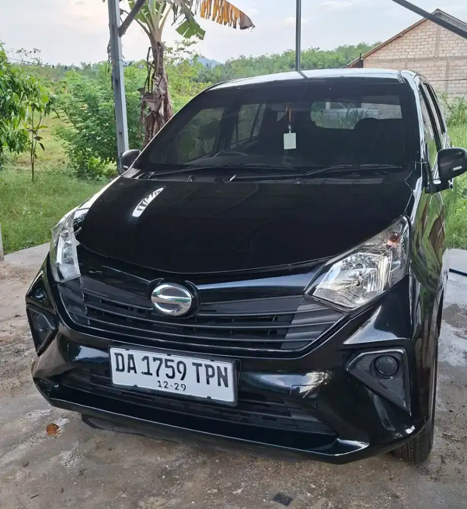 Daihatsu Sigra D