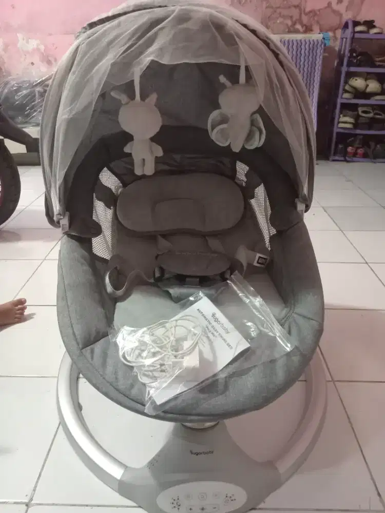 Automatic baby swingbed bekas masih mulus