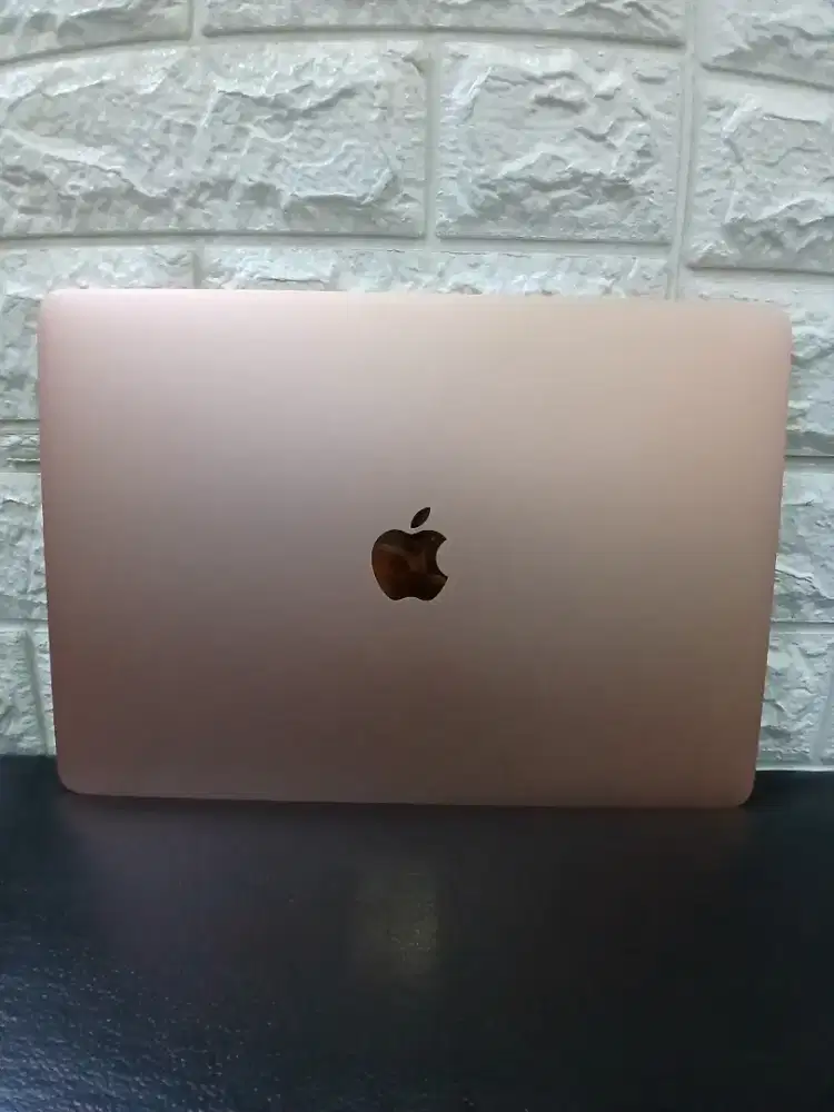 MACBOOK AIR 2020