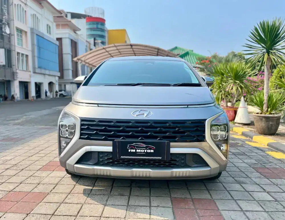 Hyundai Stargazer Prime Captain Seat 2022 AT 1.5, Km 36Ribu