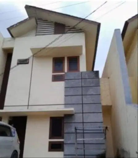 Dijual Cepat Rumah Lelang 2 Lantai  Samping Pintu toll Becakayu