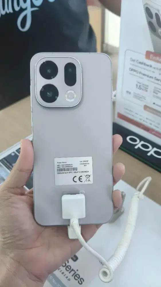 Pre order Oppo Find X9