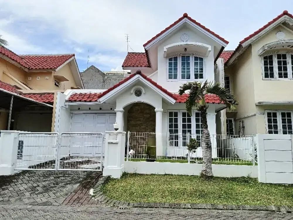 VILLA VALENSIA PAKUWON