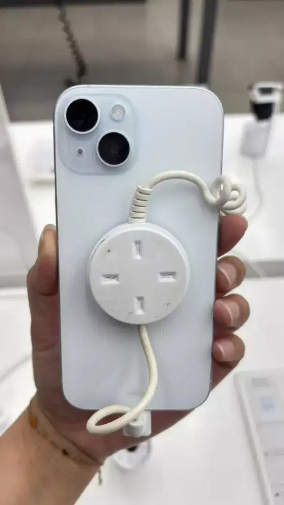 iPhone 15 128GB Garansi Resmi