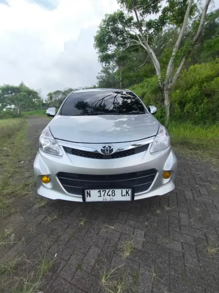 Toyota Avanza Velos 1.5 At tinggal pakai bisa bantu kredit