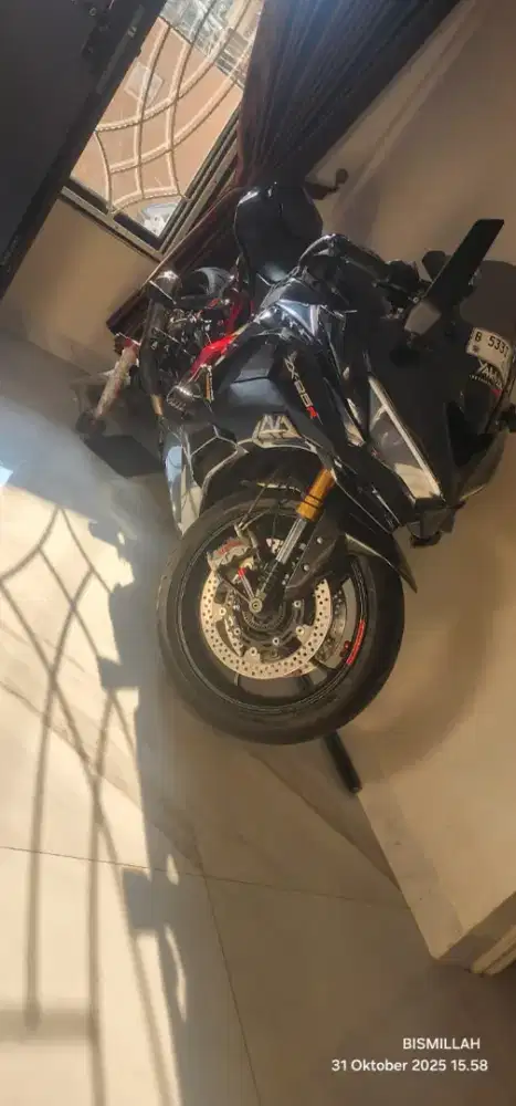 Jual motor Kawasaki zx25R