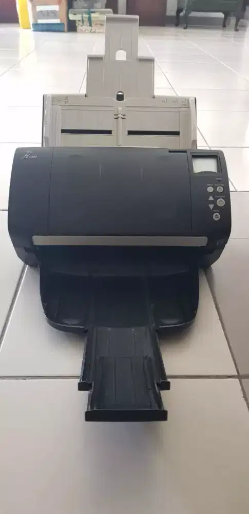 Scanner Dokumen  otomatis Fujitsu fi-7160