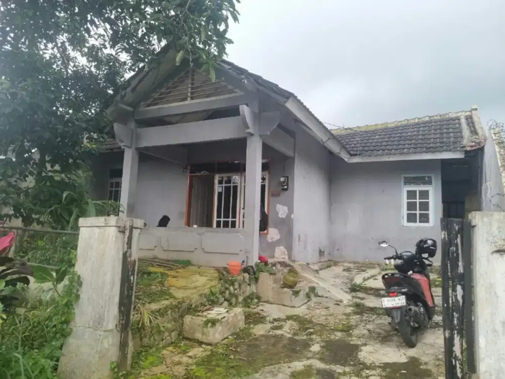 Rumah Hook Tanah 200 Cemorokandang Malang