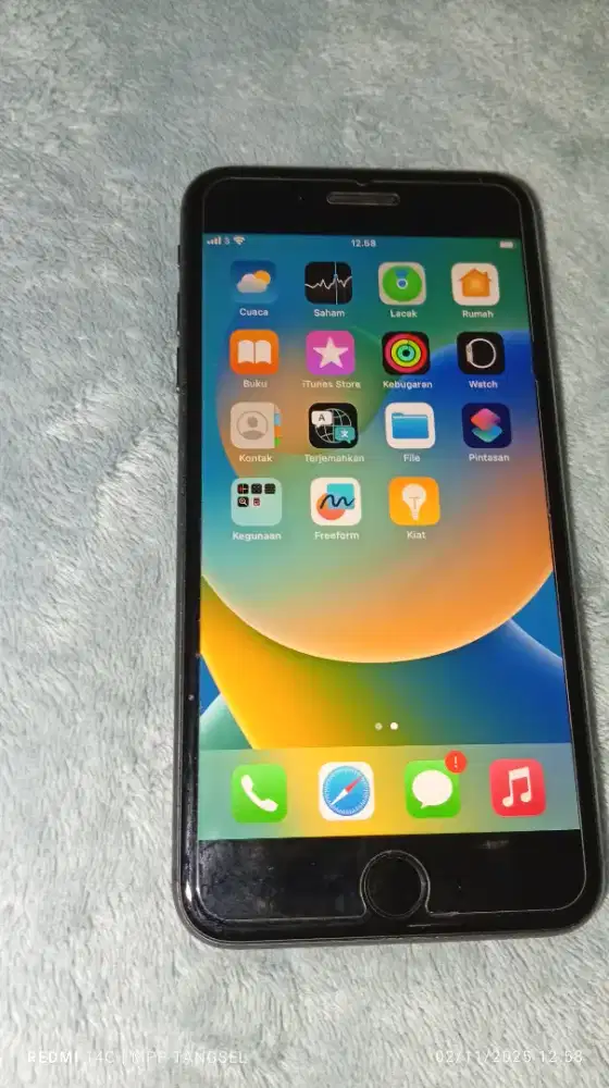 Iphone 8 plus warna space grey 64 inter