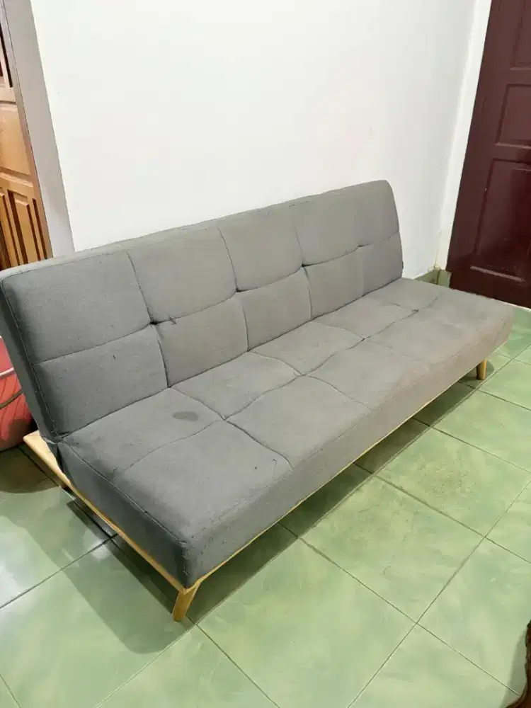 Sofa lipat Informa