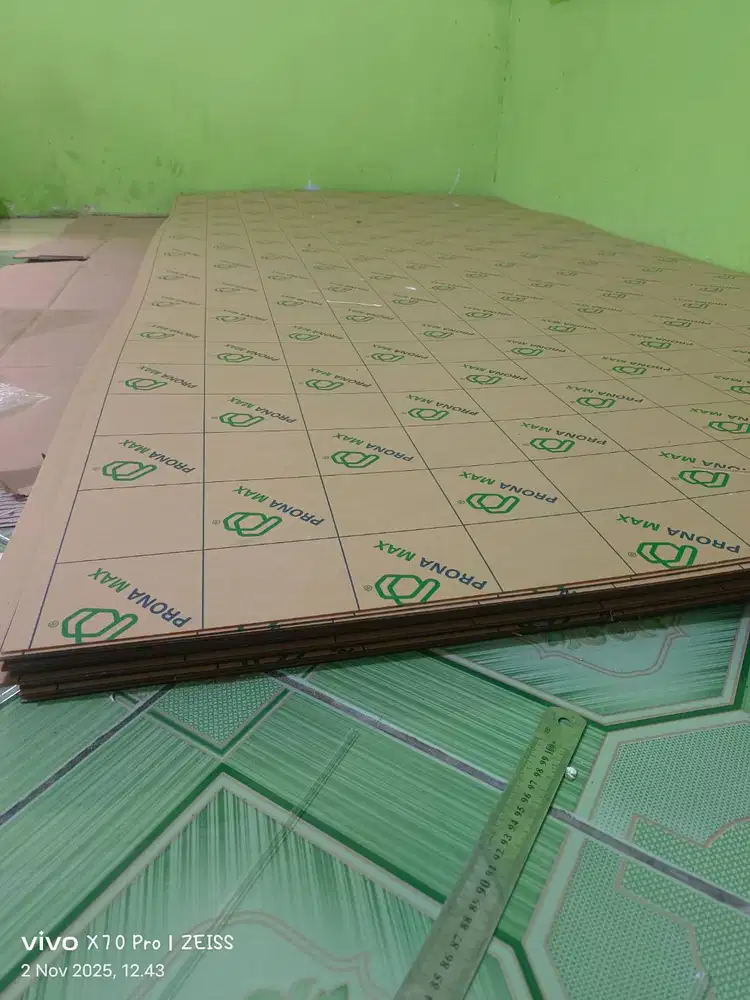 Akrilik Lembaran dan Potongan