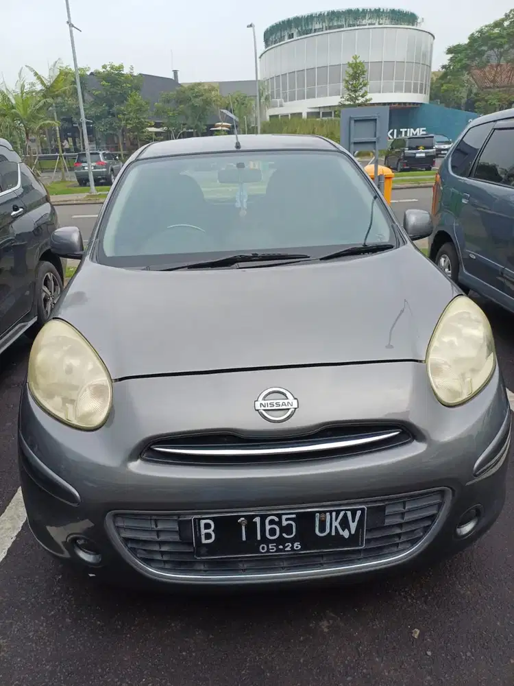 Nissan March 2011 Bensin