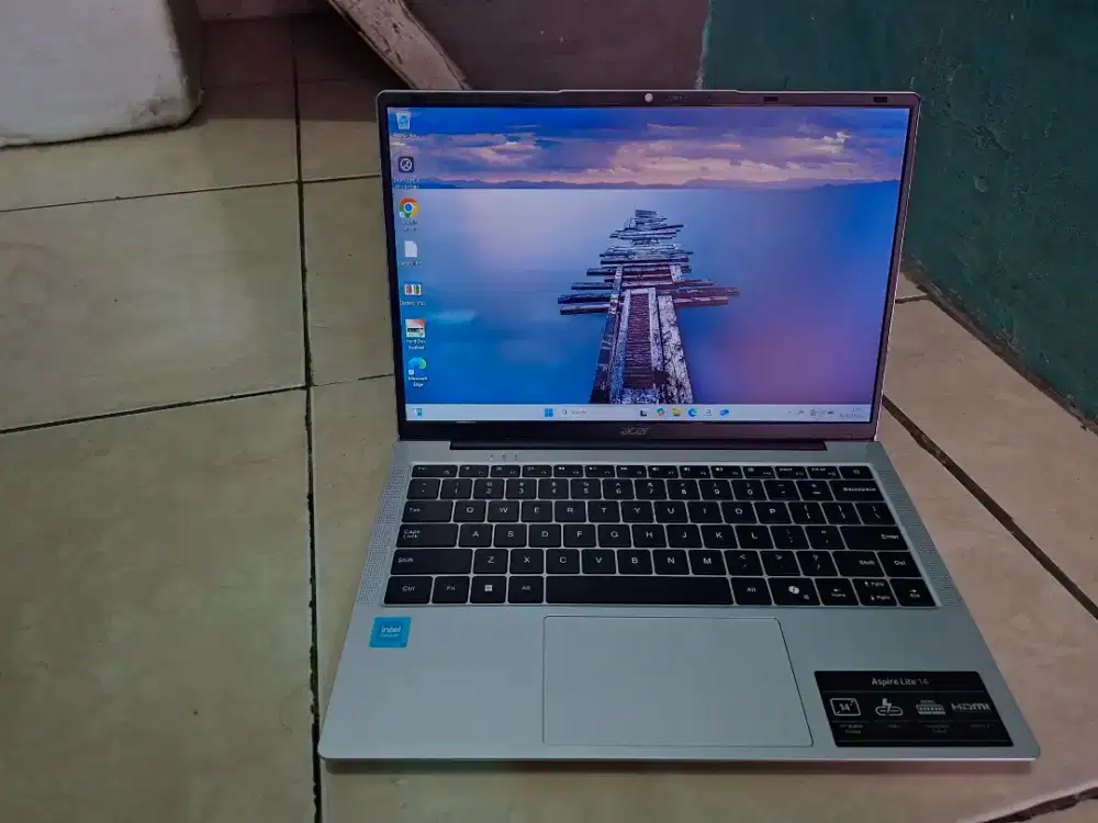 LAPTOP ACER LITE 14 CELERON N100 RAM 8 SSD 512GB LIKE NEW