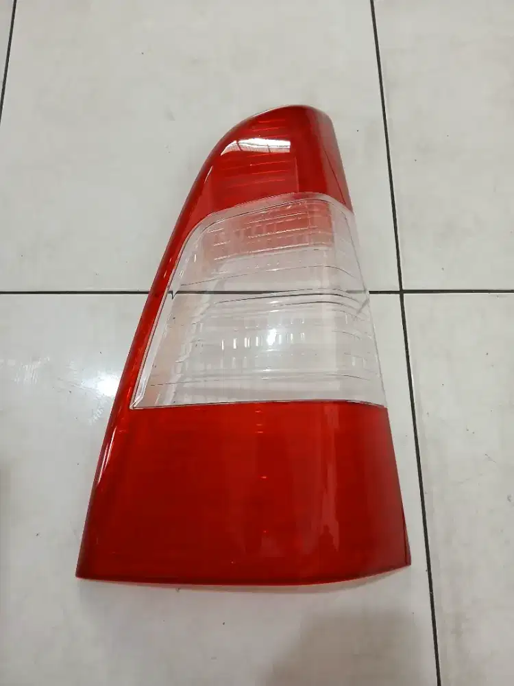 Mika kaca lampu stop toyota grand new innova