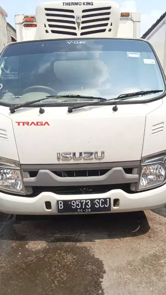 Isuzu Traga 2021 km.30rb. Box pendingin freezer suhu -20 isrimewa