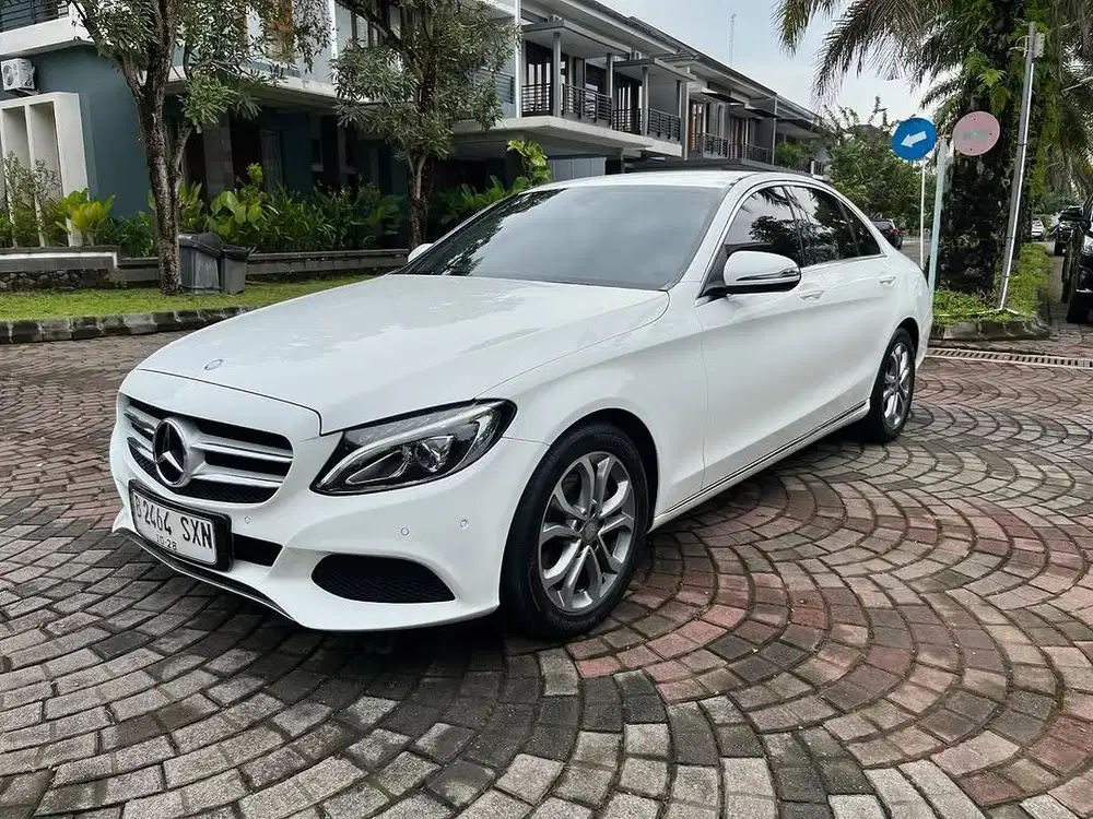 MERCY C200 AVG 2015 MATIC ISTIMEWA KM LOW