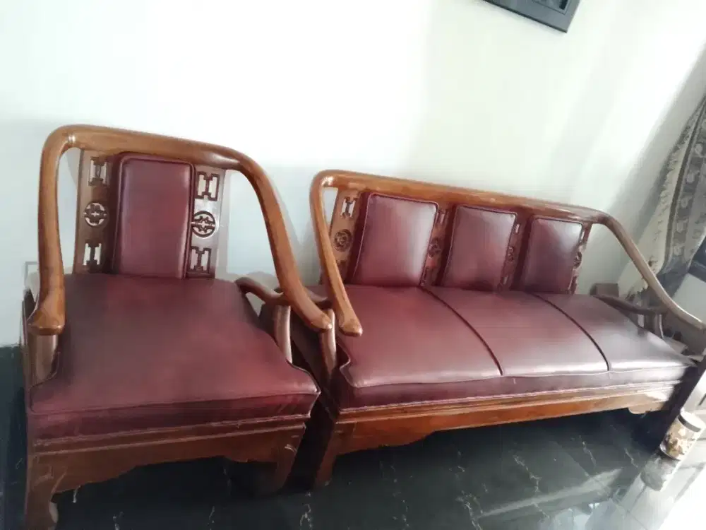 Kursi jati asli (kuat dan berat)