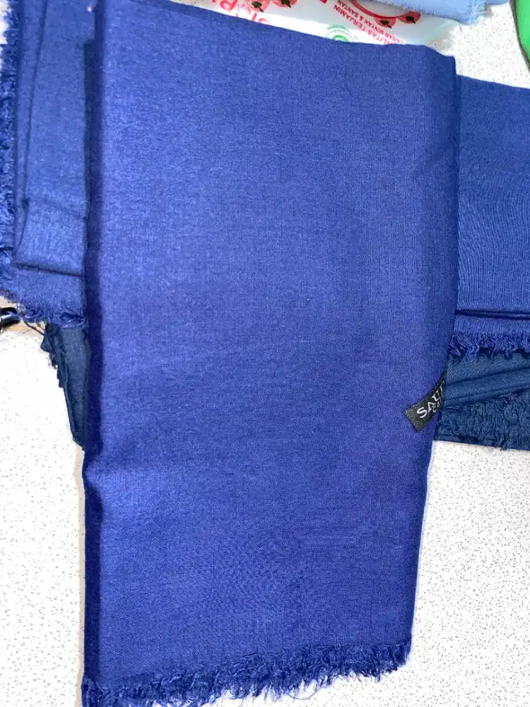 Kerudung Sekolah SMP Biru Saudia