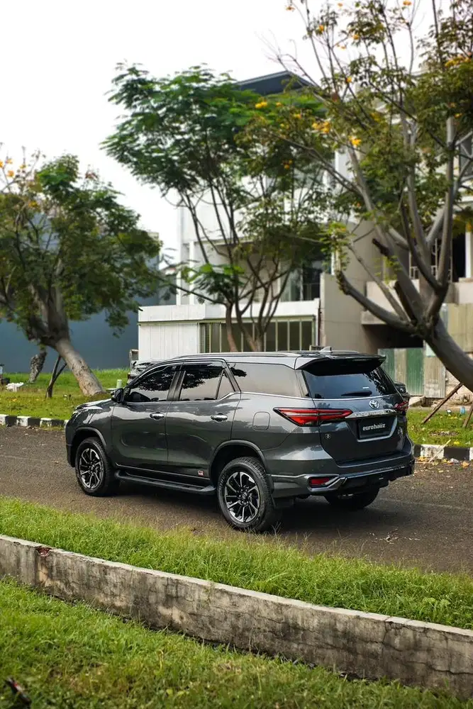 Fortuner GR 2,4 VRZ 4x2 AT
