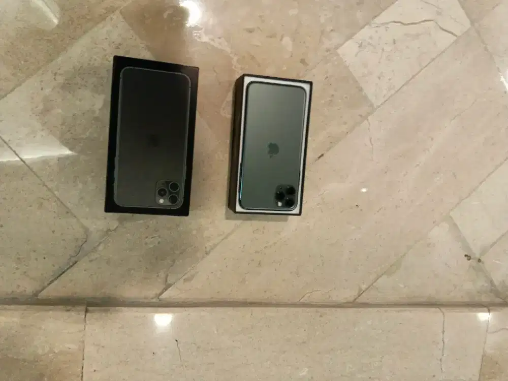 Iphone 11 pro max 256gb baru saja dan bonus