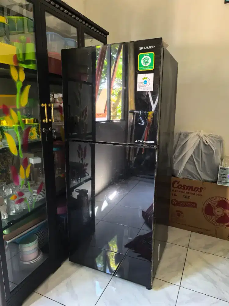 KULKAS SHARP SJ 246 XI J TECH INVERTER