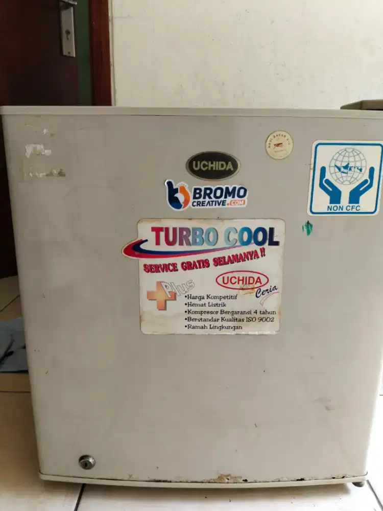 Kulkas uchida bekas