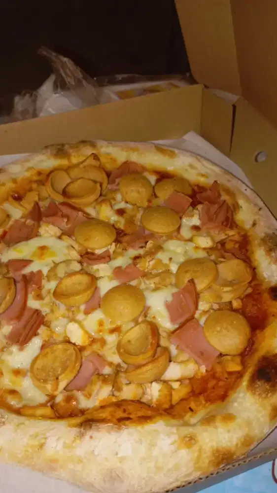 Dibutuhkan lowongan pekerjaan karyawan karyawati penjaga stand makanan