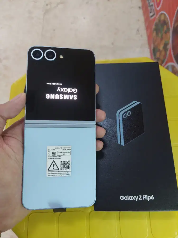 Samsung Z Flip 6 12/256 Gb Second Resmi Mulus
