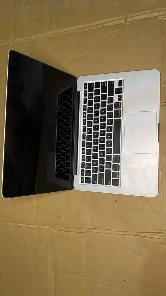 MacBook Pro Retina 13 inci 2015 i7 16GB
