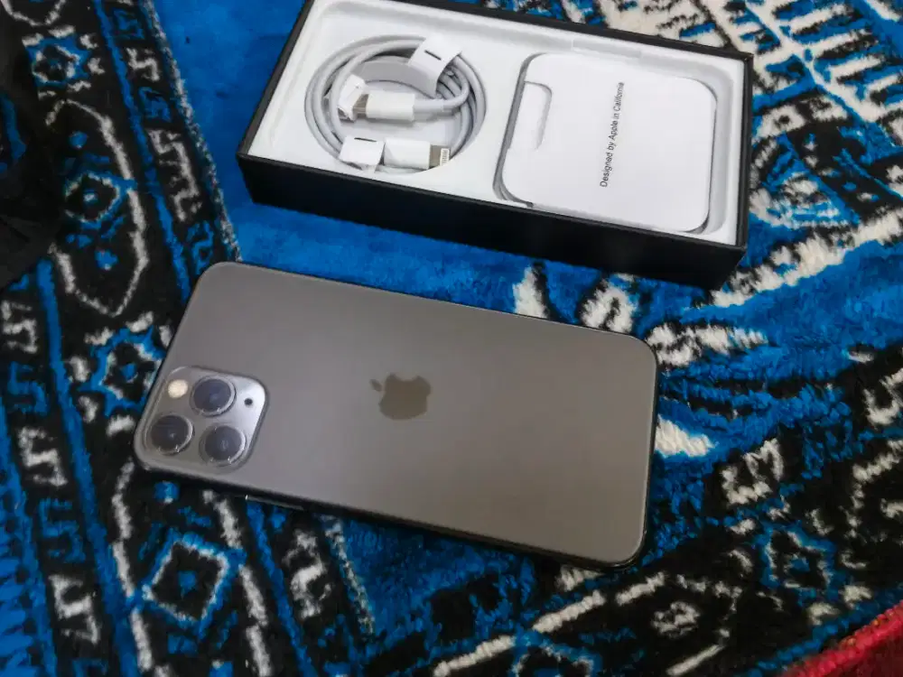 Iphone 11 pro 256gb sangt baru bos