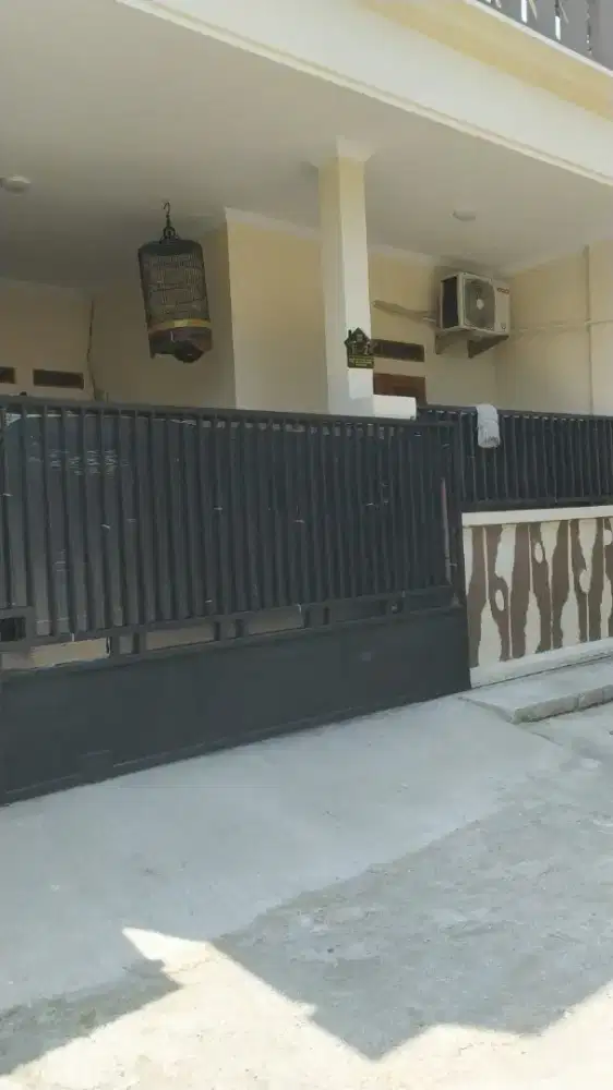 Sale - Rumah 2 lantai Siapa Huni - Pasar Kemis - Samping Grand Batavia