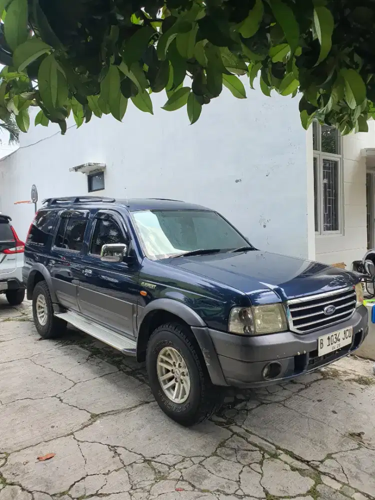 Ford everest TDI tahun 2004 AT juaalll cepet ajaa satset